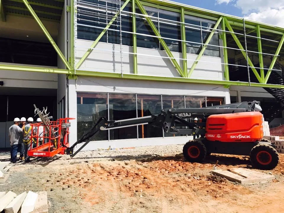 Locação de plataforma elevatória em São Roque Imagem